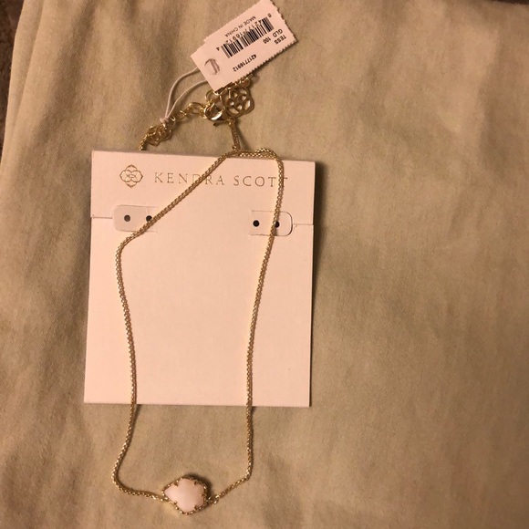 Kendra Scott necklace - Picture 2 of 2